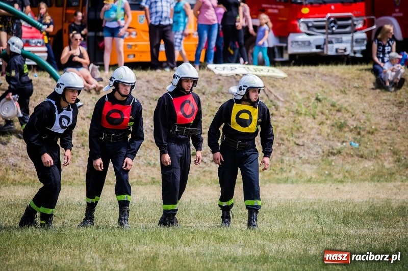 Zdjęcie w galerii na portalu naszraciborz.pl: Gminne zawody sportowo-pożarnicze w Jankowicach. OSP Turze zgarnęła wszystko wiadomości z regionu