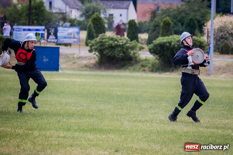 Zdjęcie w galerii na portalu naszraciborz.pl: Gminne zawody sportowo-pożarnicze w Jankowicach. OSP Turze zgarnęła wszystko wiadomości z regionu