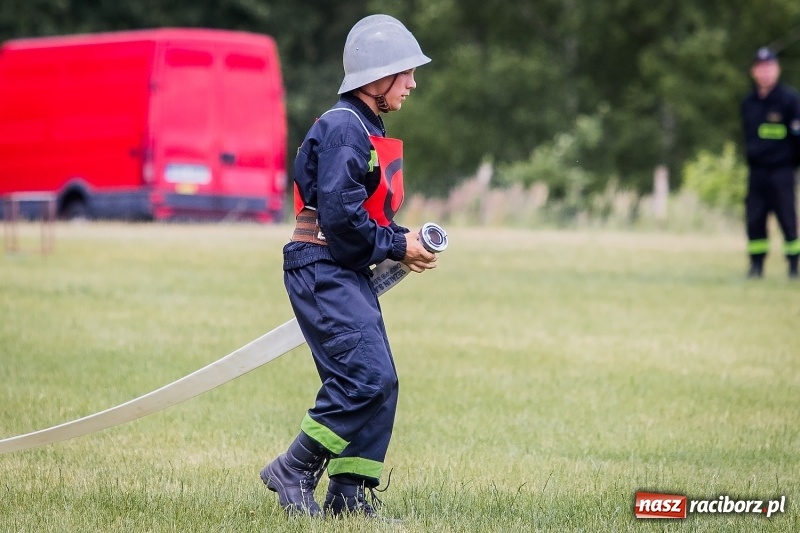 Zdjęcie w galerii na portalu naszraciborz.pl: Gminne zawody sportowo-pożarnicze w Jankowicach. OSP Turze zgarnęła wszystko wiadomości z regionu