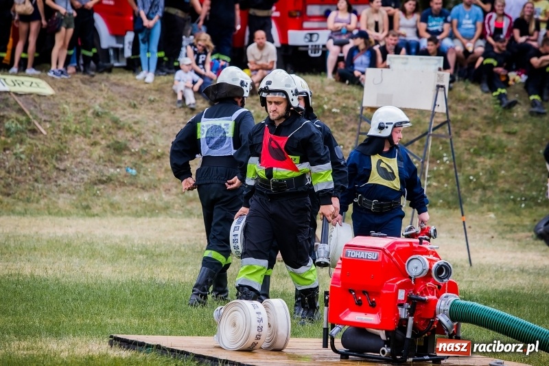 Zdjęcie w galerii na portalu naszraciborz.pl: Gminne zawody sportowo-pożarnicze w Jankowicach. OSP Turze zgarnęła wszystko wiadomości z regionu