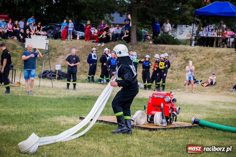 Zdjęcie w galerii na portalu naszraciborz.pl: Gminne zawody sportowo-pożarnicze w Jankowicach. OSP Turze zgarnęła wszystko wiadomości z regionu