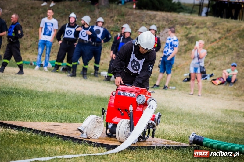 Zdjęcie w galerii na portalu naszraciborz.pl: Gminne zawody sportowo-pożarnicze w Jankowicach. OSP Turze zgarnęła wszystko wiadomości z regionu