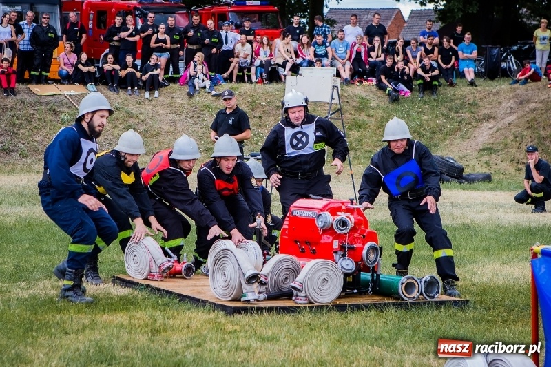 Zdjęcie w galerii na portalu naszraciborz.pl: Gminne zawody sportowo-pożarnicze w Jankowicach. OSP Turze zgarnęła wszystko wiadomości z regionu