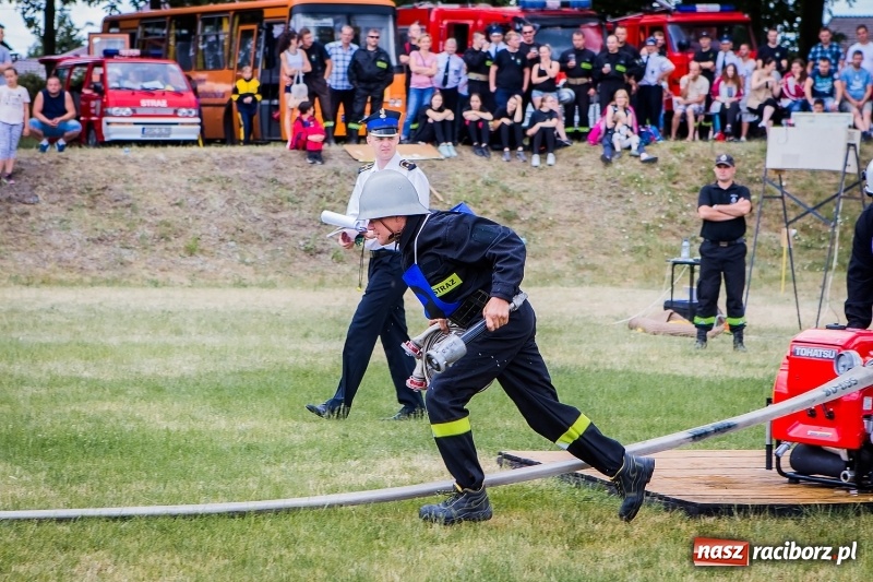 Zdjęcie w galerii na portalu naszraciborz.pl: Gminne zawody sportowo-pożarnicze w Jankowicach. OSP Turze zgarnęła wszystko wiadomości z regionu