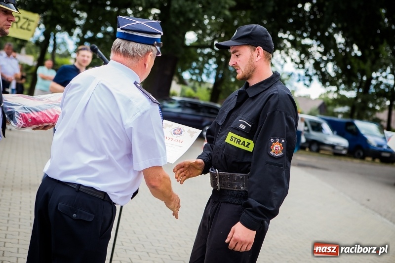 Zdjęcie w galerii na portalu naszraciborz.pl: Gminne zawody sportowo-pożarnicze w Jankowicach. OSP Turze zgarnęła wszystko wiadomości z regionu