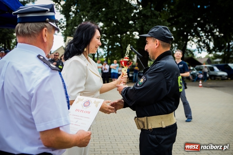 Zdjęcie w galerii na portalu naszraciborz.pl: Gminne zawody sportowo-pożarnicze w Jankowicach. OSP Turze zgarnęła wszystko wiadomości z regionu