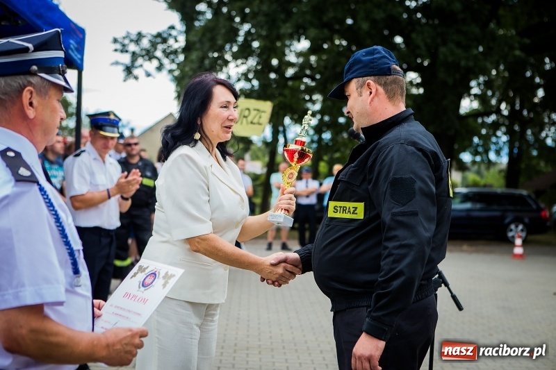 Zdjęcie w galerii na portalu naszraciborz.pl: Gminne zawody sportowo-pożarnicze w Jankowicach. OSP Turze zgarnęła wszystko wiadomości z regionu