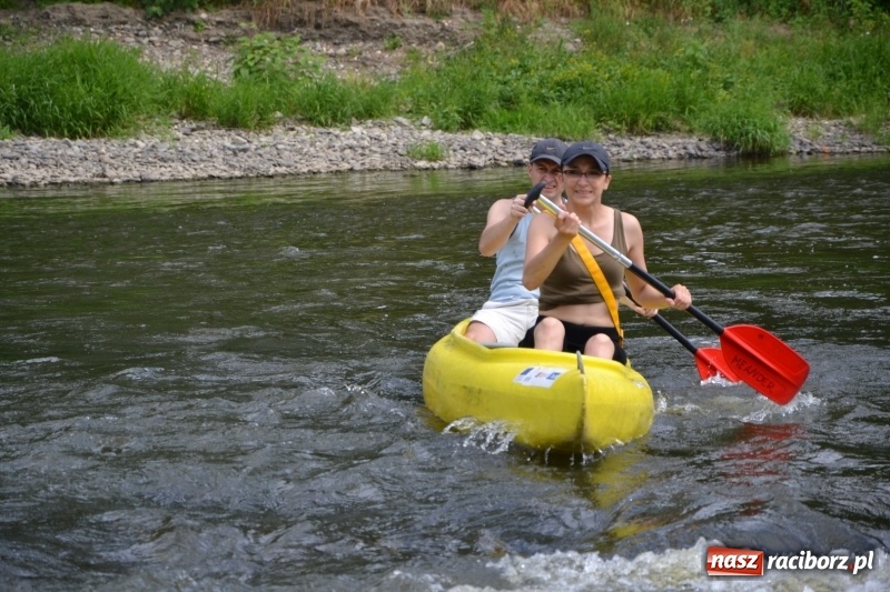 Zdjęcie w galerii na portalu naszraciborz.pl: Odra przyciąga coraz więcej turystów. Krzyżanowice i Bogumin otworzyły dziś nowy sezon na meandrach  wiadomości z regionu