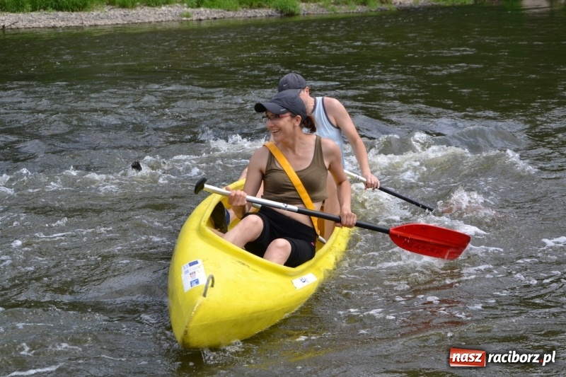 Zdjęcie w galerii na portalu naszraciborz.pl: Odra przyciąga coraz więcej turystów. Krzyżanowice i Bogumin otworzyły dziś nowy sezon na meandrach  wiadomości z regionu