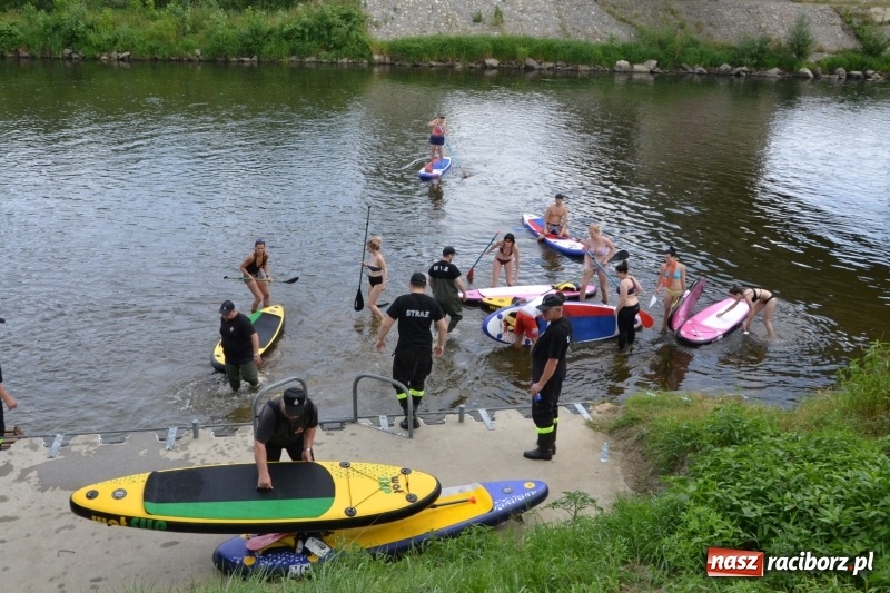 Zdjęcie w galerii na portalu naszraciborz.pl: Odra przyciąga coraz więcej turystów. Krzyżanowice i Bogumin otworzyły dziś nowy sezon na meandrach  wiadomości z regionu