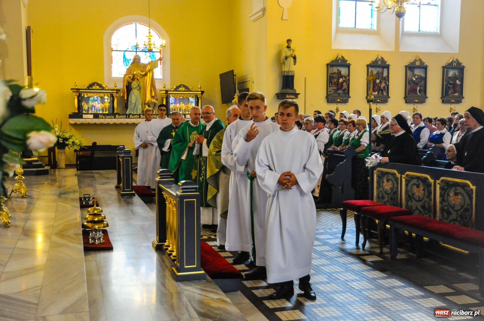 Zdjęcie w galerii na portalu naszraciborz.pl: Parafia w Brzeziu świętuje dziś 100-lecie obecności Sióstr Maryi Niepokalanej wiadomości z regionu
