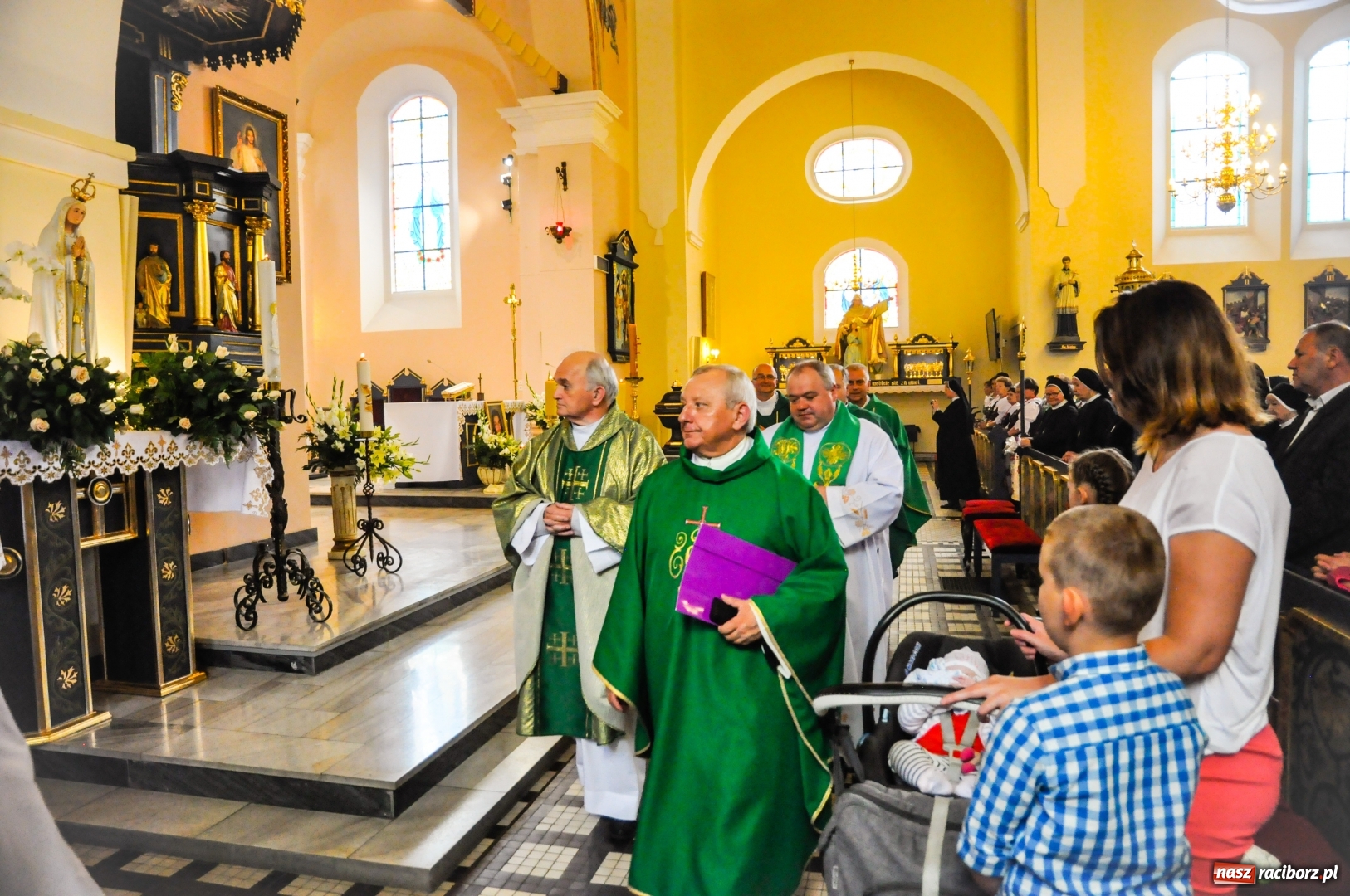 Zdjęcie w galerii na portalu naszraciborz.pl: Parafia w Brzeziu świętuje dziś 100-lecie obecności Sióstr Maryi Niepokalanej wiadomości z regionu