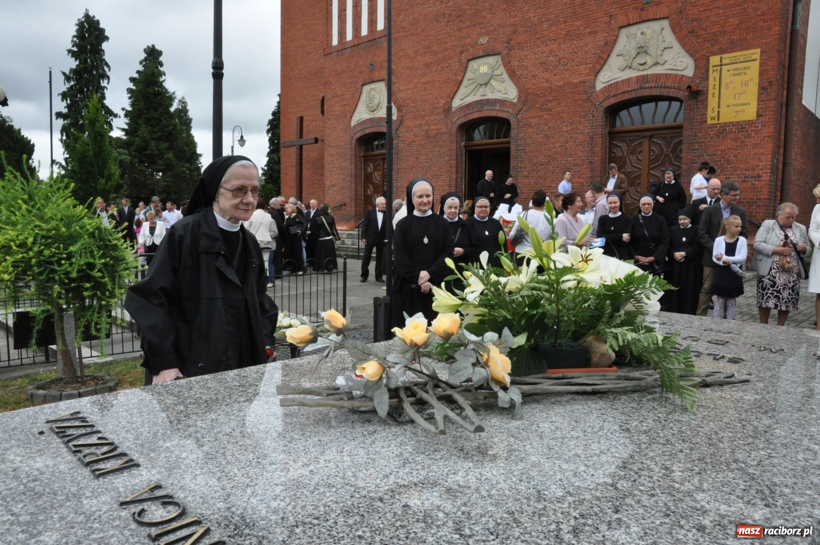 Zdjęcie w galerii na portalu naszraciborz.pl: Parafia w Brzeziu świętuje dziś 100-lecie obecności Sióstr Maryi Niepokalanej wiadomości z regionu