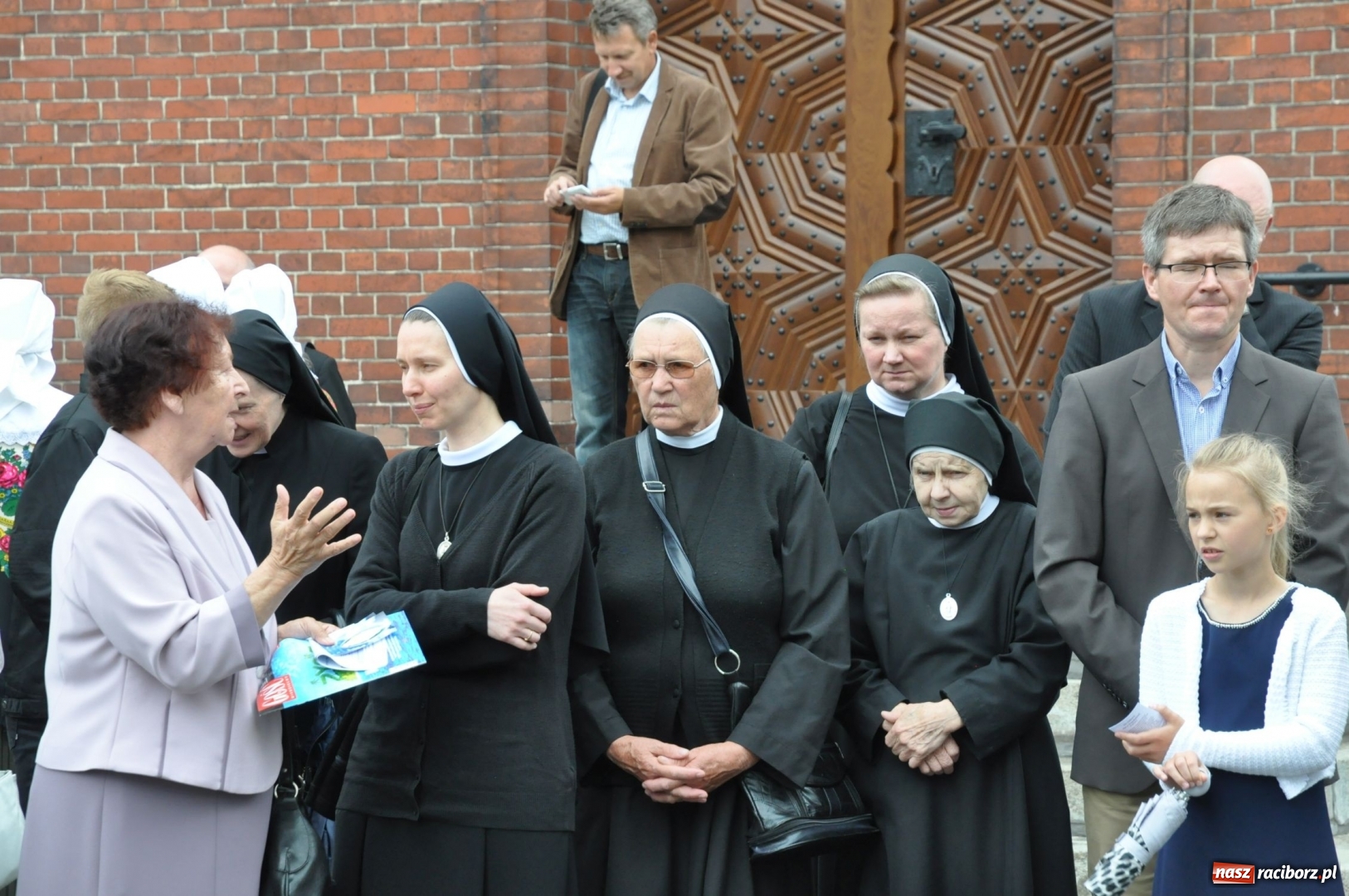 Zdjęcie w galerii na portalu naszraciborz.pl: Parafia w Brzeziu świętuje dziś 100-lecie obecności Sióstr Maryi Niepokalanej wiadomości z regionu