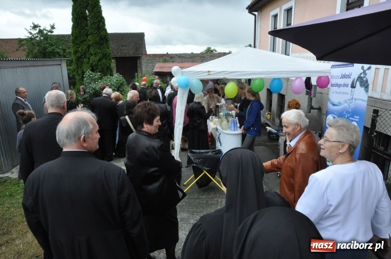 Zdjęcie w galerii na portalu naszraciborz.pl: Parafia w Brzeziu świętuje dziś 100-lecie obecności Sióstr Maryi Niepokalanej wiadomości z regionu