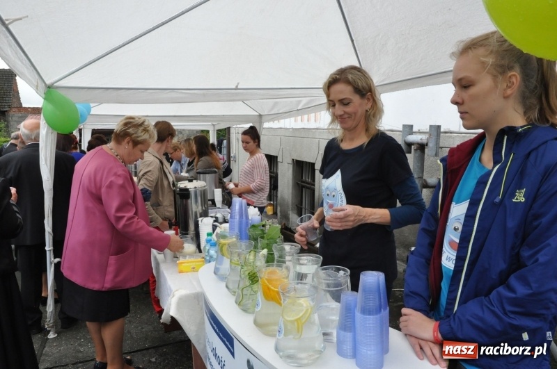Zdjęcie w galerii na portalu naszraciborz.pl: Parafia w Brzeziu świętuje dziś 100-lecie obecności Sióstr Maryi Niepokalanej wiadomości z regionu