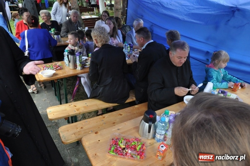 Zdjęcie w galerii na portalu naszraciborz.pl: Parafia w Brzeziu świętuje dziś 100-lecie obecności Sióstr Maryi Niepokalanej wiadomości z regionu