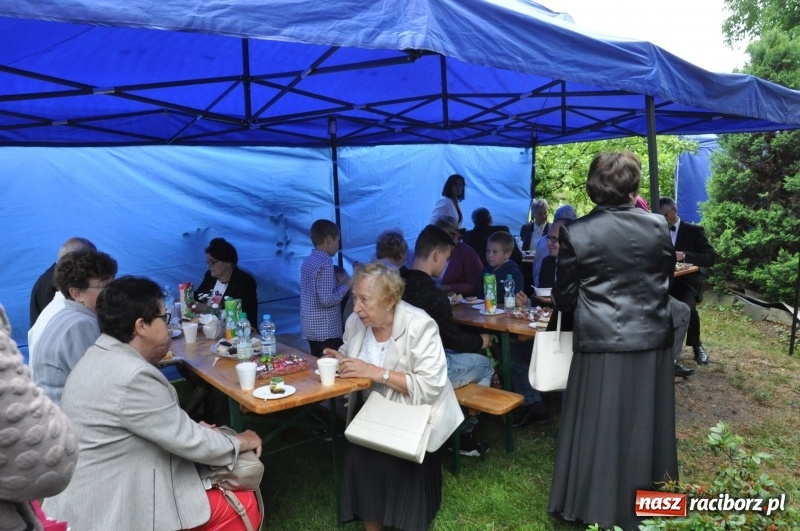 Zdjęcie w galerii na portalu naszraciborz.pl: Parafia w Brzeziu świętuje dziś 100-lecie obecności Sióstr Maryi Niepokalanej wiadomości z regionu