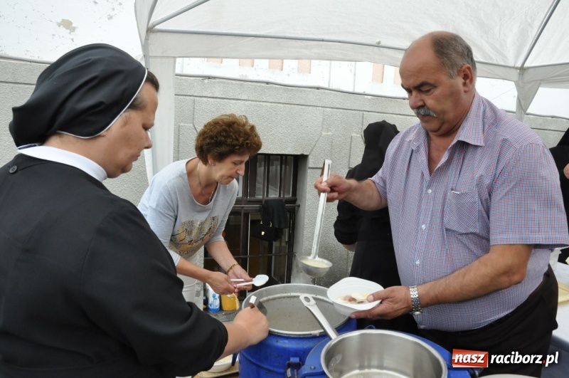 Zdjęcie w galerii na portalu naszraciborz.pl: Parafia w Brzeziu świętuje dziś 100-lecie obecności Sióstr Maryi Niepokalanej wiadomości z regionu