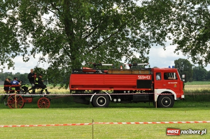 Zdjęcie w galerii na portalu naszraciborz.pl: Parada sikawek konnych w Bieńkowicach wiadomości z regionu