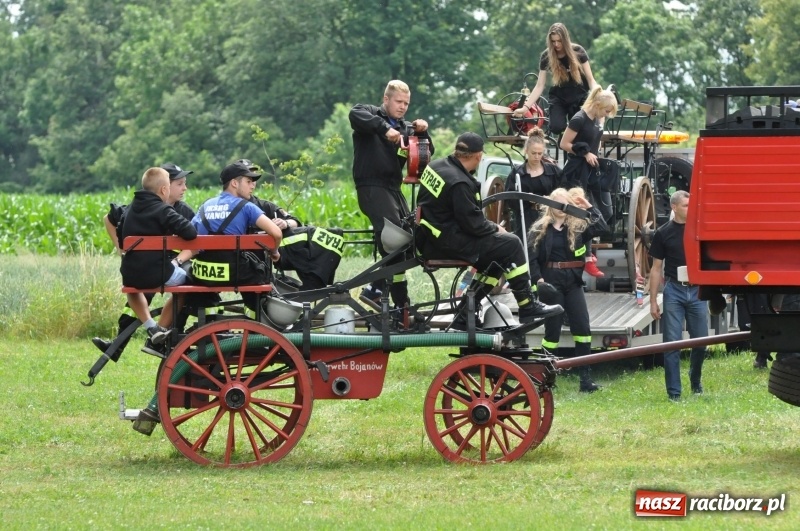 Zdjęcie w galerii na portalu naszraciborz.pl: Parada sikawek konnych w Bieńkowicach wiadomości z regionu
