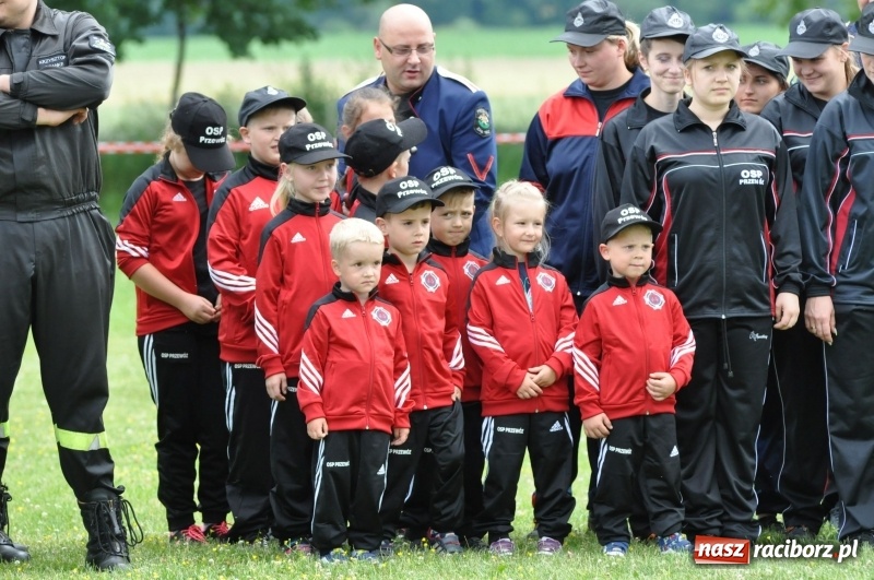 Zdjęcie w galerii na portalu naszraciborz.pl: Parada sikawek konnych w Bieńkowicach wiadomości z regionu