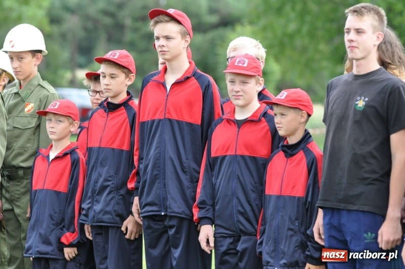 Zdjęcie w galerii na portalu naszraciborz.pl: Parada sikawek konnych w Bieńkowicach wiadomości z regionu