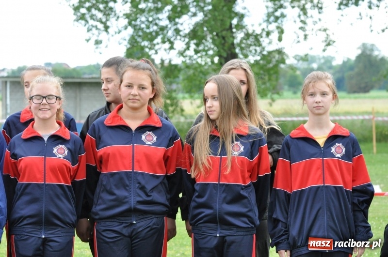 Zdjęcie w galerii na portalu naszraciborz.pl: Parada sikawek konnych w Bieńkowicach wiadomości z regionu