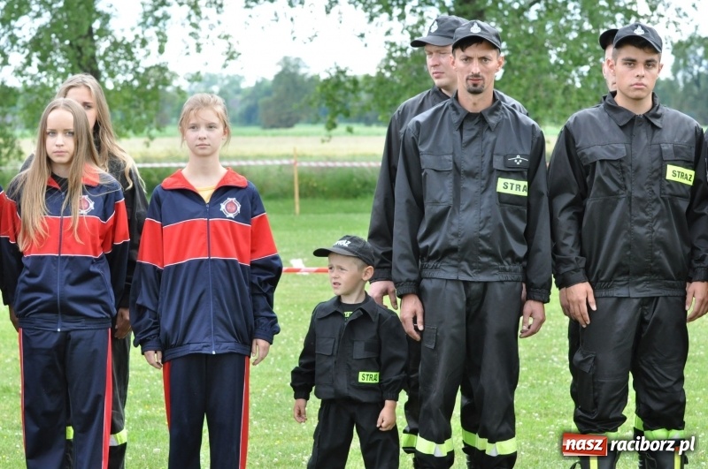 Zdjęcie w galerii na portalu naszraciborz.pl: Parada sikawek konnych w Bieńkowicach wiadomości z regionu