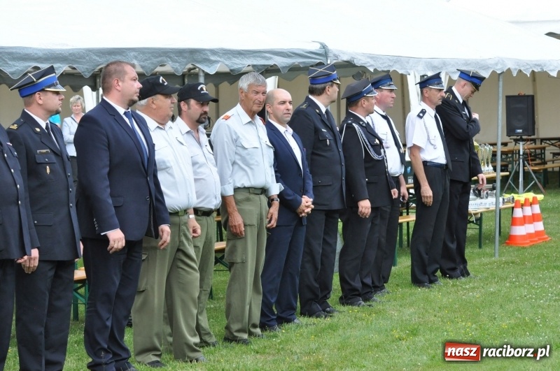 Zdjęcie w galerii na portalu naszraciborz.pl: Parada sikawek konnych w Bieńkowicach wiadomości z regionu