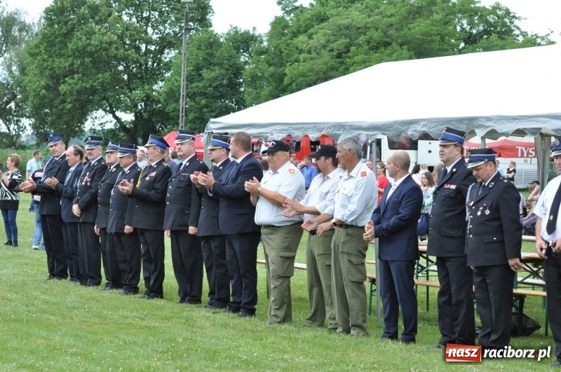 Zdjęcie w galerii na portalu naszraciborz.pl: Parada sikawek konnych w Bieńkowicach wiadomości z regionu