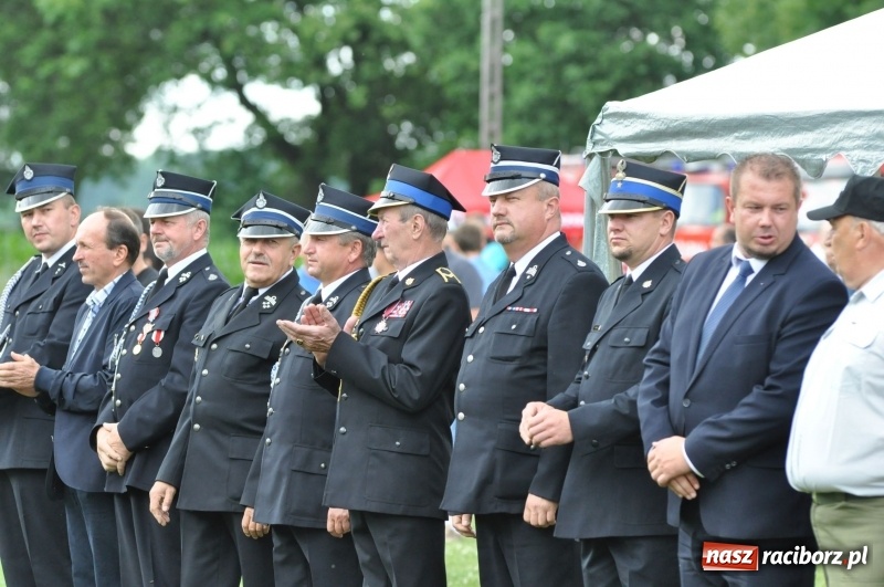 Zdjęcie w galerii na portalu naszraciborz.pl: Parada sikawek konnych w Bieńkowicach wiadomości z regionu
