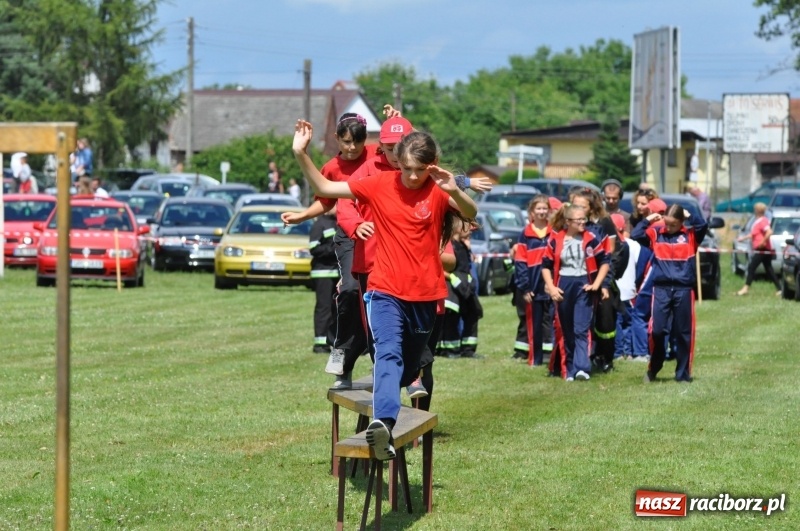 Zdjęcie w galerii na portalu naszraciborz.pl: Parada sikawek konnych w Bieńkowicach wiadomości z regionu
