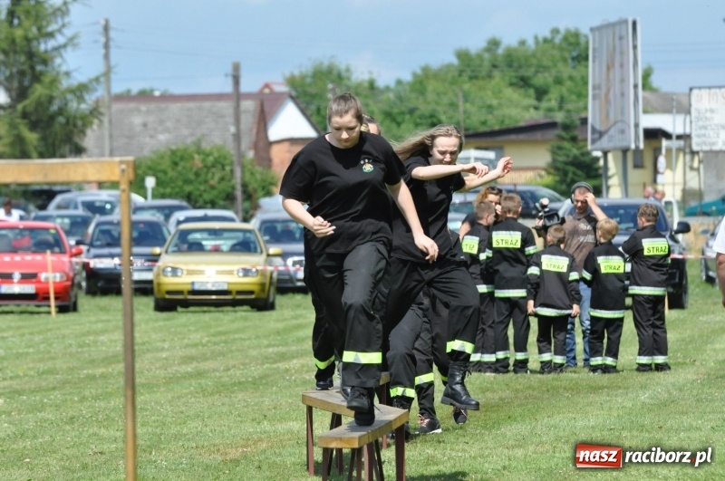 Zdjęcie w galerii na portalu naszraciborz.pl: Parada sikawek konnych w Bieńkowicach wiadomości z regionu
