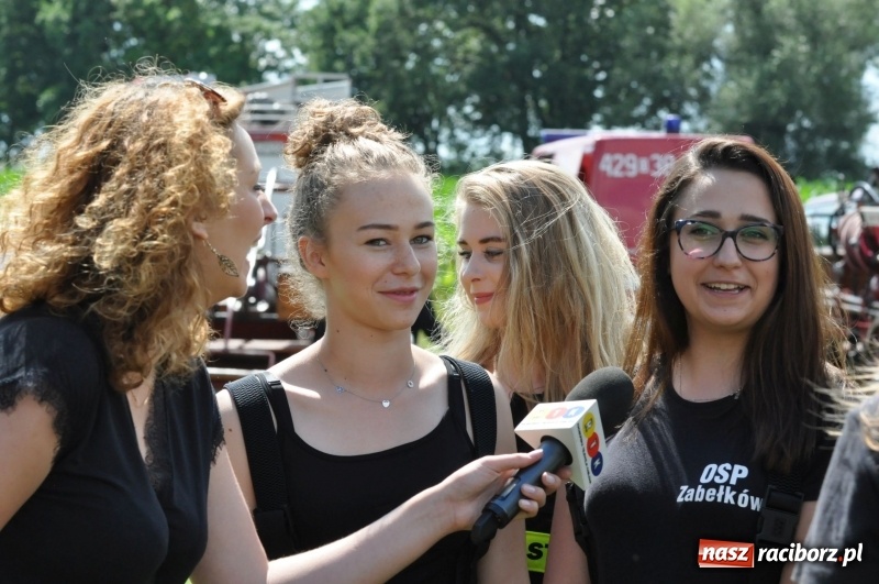 Zdjęcie w galerii na portalu naszraciborz.pl: Parada sikawek konnych w Bieńkowicach wiadomości z regionu