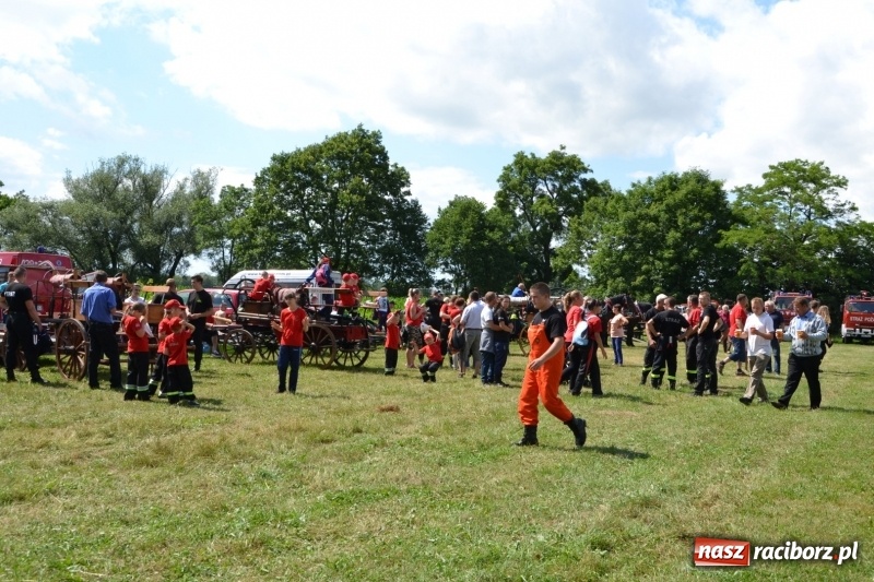 Zdjęcie w galerii na portalu naszraciborz.pl: Strażacki hat-trick Tworkowa. Pech gospodarzy z Bieńkowic  wiadomości z regionu