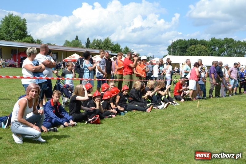 Zdjęcie w galerii na portalu naszraciborz.pl: Strażacki hat-trick Tworkowa. Pech gospodarzy z Bieńkowic  wiadomości z regionu