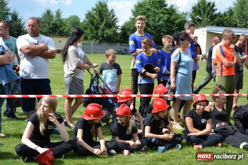 Zdjęcie w galerii na portalu naszraciborz.pl: Strażacki hat-trick Tworkowa. Pech gospodarzy z Bieńkowic  wiadomości z regionu