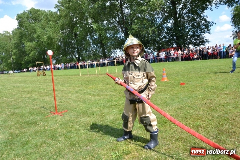 Zdjęcie w galerii na portalu naszraciborz.pl: Strażacki hat-trick Tworkowa. Pech gospodarzy z Bieńkowic  wiadomości z regionu