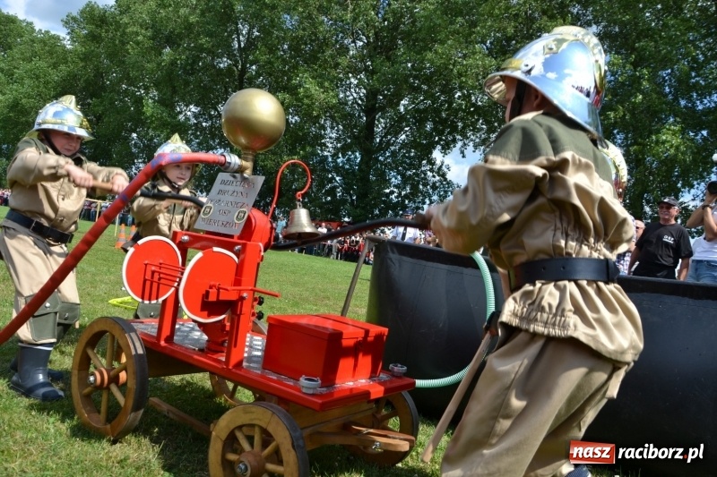 Zdjęcie w galerii na portalu naszraciborz.pl: Strażacki hat-trick Tworkowa. Pech gospodarzy z Bieńkowic  wiadomości z regionu