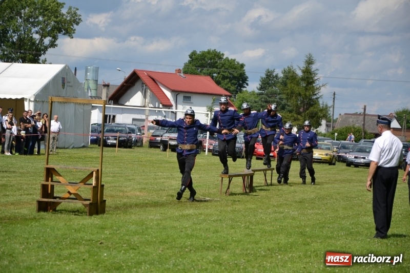 Zdjęcie w galerii na portalu naszraciborz.pl: Strażacki hat-trick Tworkowa. Pech gospodarzy z Bieńkowic  wiadomości z regionu