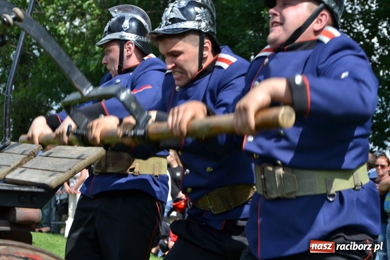 Zdjęcie w galerii na portalu naszraciborz.pl: Strażacki hat-trick Tworkowa. Pech gospodarzy z Bieńkowic  wiadomości z regionu