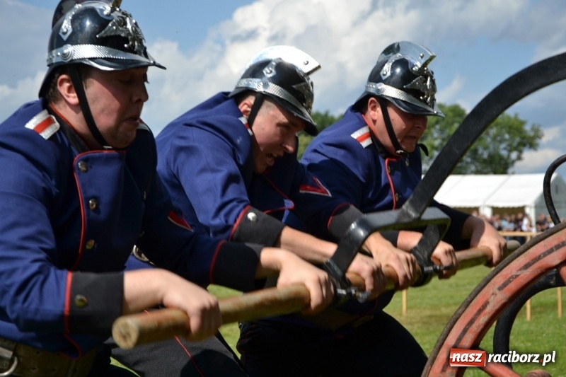 Zdjęcie w galerii na portalu naszraciborz.pl: Strażacki hat-trick Tworkowa. Pech gospodarzy z Bieńkowic  wiadomości z regionu