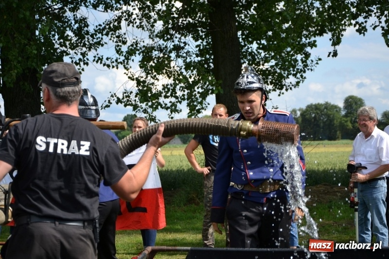Zdjęcie w galerii na portalu naszraciborz.pl: Strażacki hat-trick Tworkowa. Pech gospodarzy z Bieńkowic  wiadomości z regionu
