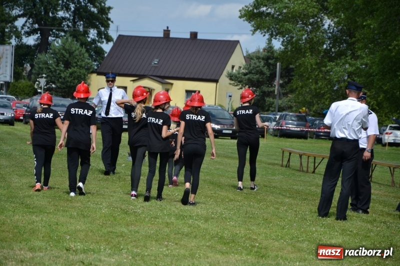 Zdjęcie w galerii na portalu naszraciborz.pl: Strażacki hat-trick Tworkowa. Pech gospodarzy z Bieńkowic  wiadomości z regionu