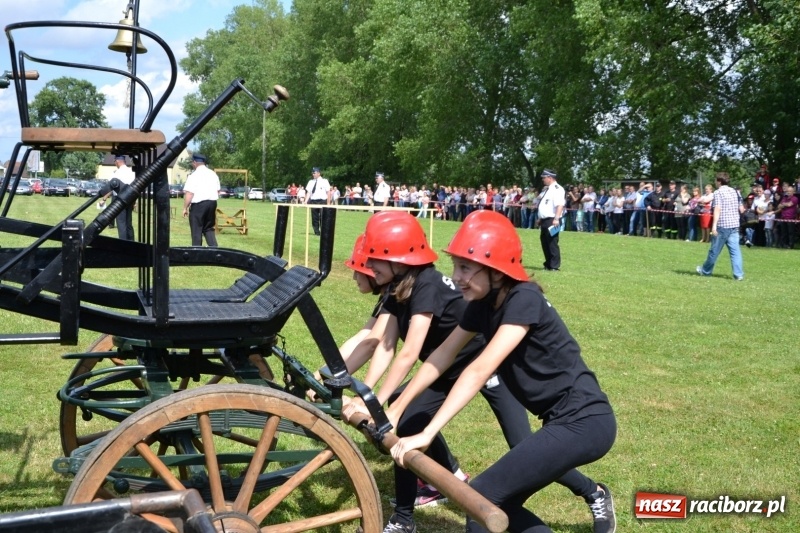 Zdjęcie w galerii na portalu naszraciborz.pl: Strażacki hat-trick Tworkowa. Pech gospodarzy z Bieńkowic  wiadomości z regionu