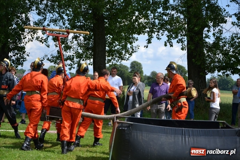 Zdjęcie w galerii na portalu naszraciborz.pl: Strażacki hat-trick Tworkowa. Pech gospodarzy z Bieńkowic  wiadomości z regionu