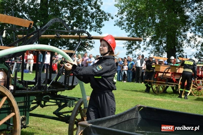 Zdjęcie w galerii na portalu naszraciborz.pl: Strażacki hat-trick Tworkowa. Pech gospodarzy z Bieńkowic  wiadomości z regionu