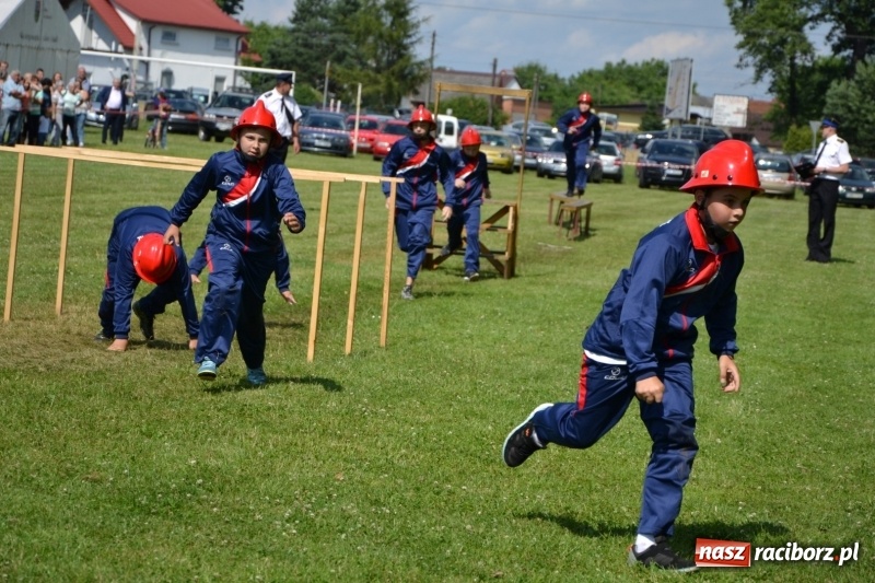 Zdjęcie w galerii na portalu naszraciborz.pl: Strażacki hat-trick Tworkowa. Pech gospodarzy z Bieńkowic  wiadomości z regionu