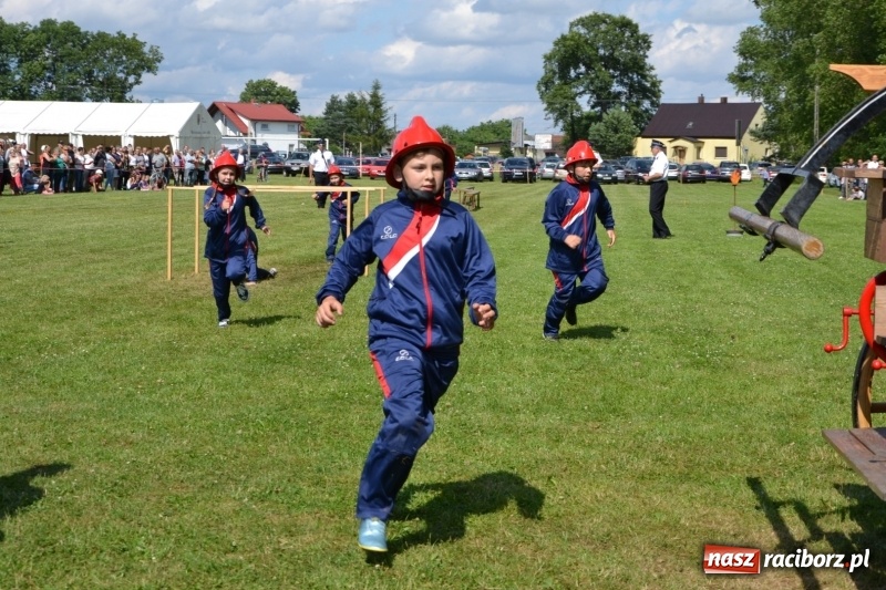 Zdjęcie w galerii na portalu naszraciborz.pl: Strażacki hat-trick Tworkowa. Pech gospodarzy z Bieńkowic  wiadomości z regionu